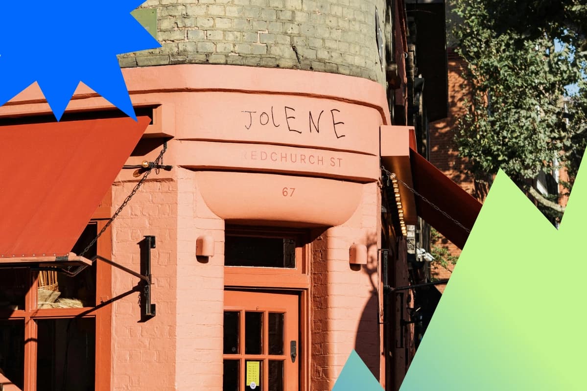 Digital loyalty cards for coffee shops: the no-app solution your customers will actually use